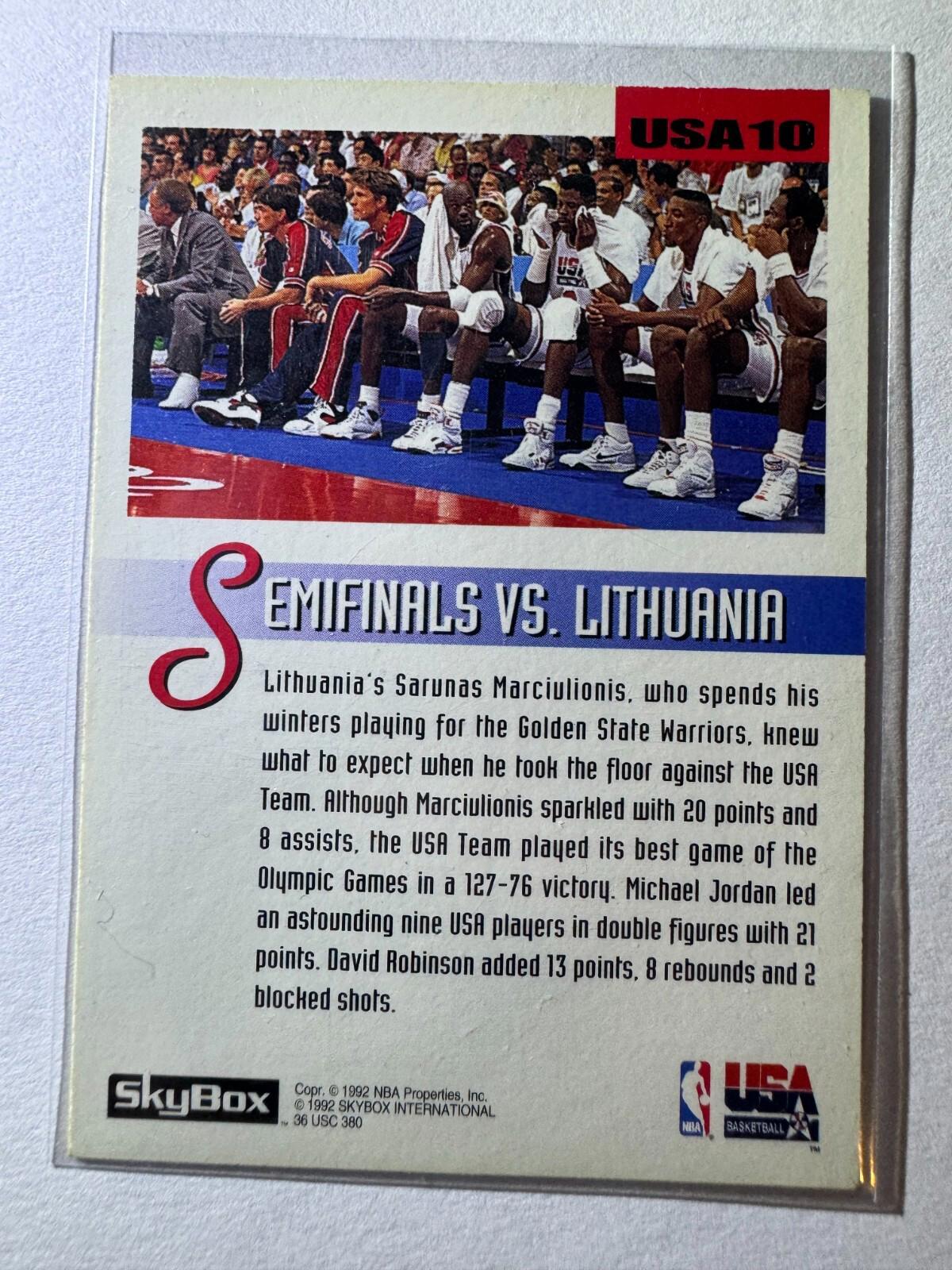 1992-93 SkyBox David Robinson #USA 10