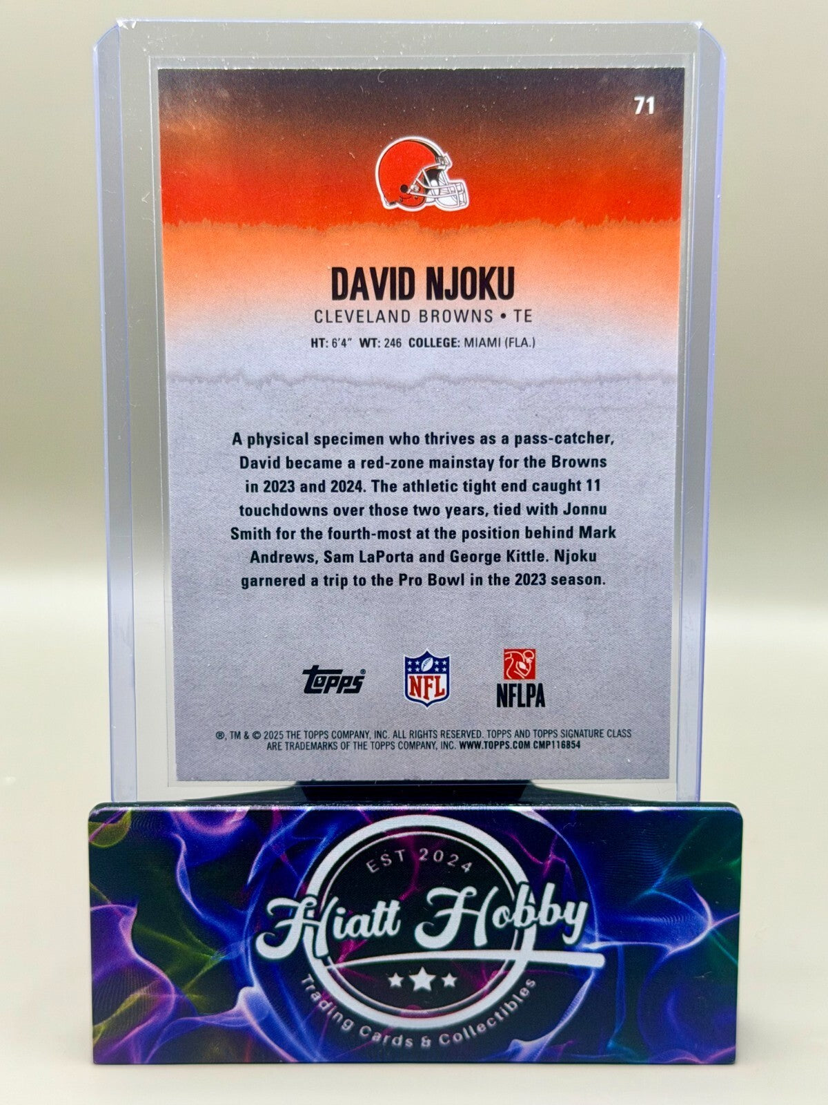2025 Topps Signature Class Football - #71 David Njoku - Blue Yellow