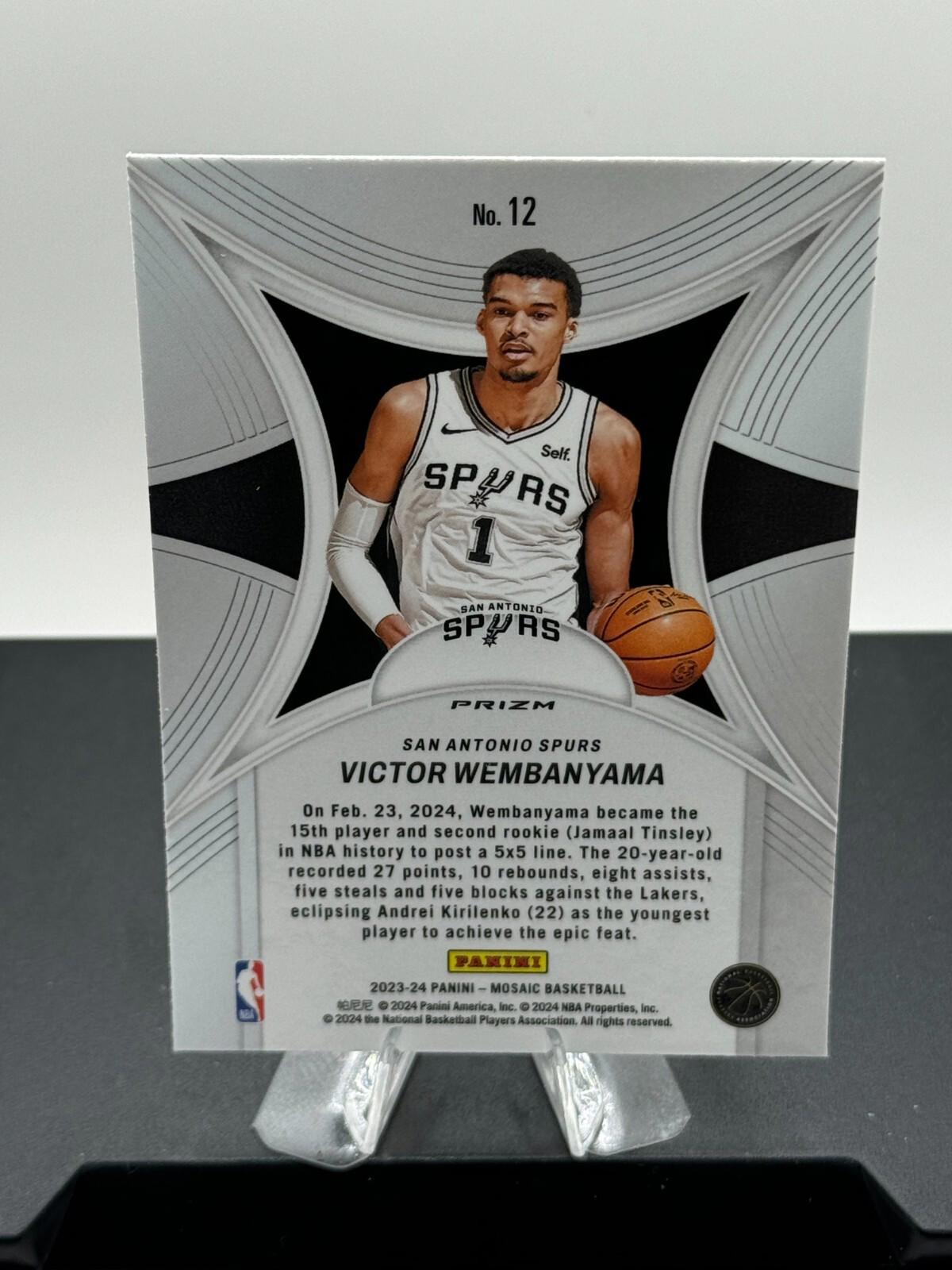 2023-24 Panini Mosaic - Epic Performers Green Prizm #12 Victor Wembanyama (RC)