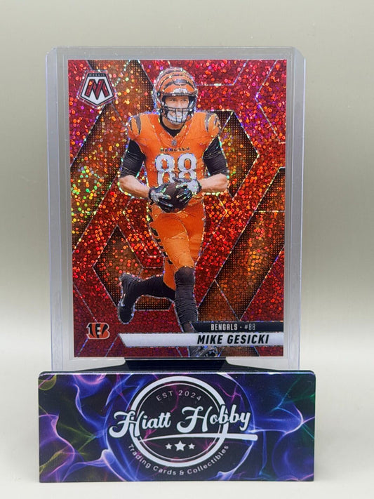 2025 Panini Mosaic Football Sparkle Pack - #36 Mike Gesicki - Red Sparkle