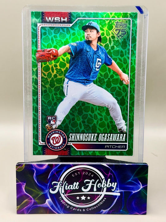 2026 Topps Series 1 - #32 Shinnosuke Ogasawara - Holiday Green Egg (RC)