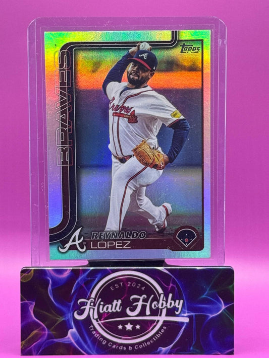 2025 Topps Series 2 - Reynaldo Lopez #435 Rainbow Foilboard